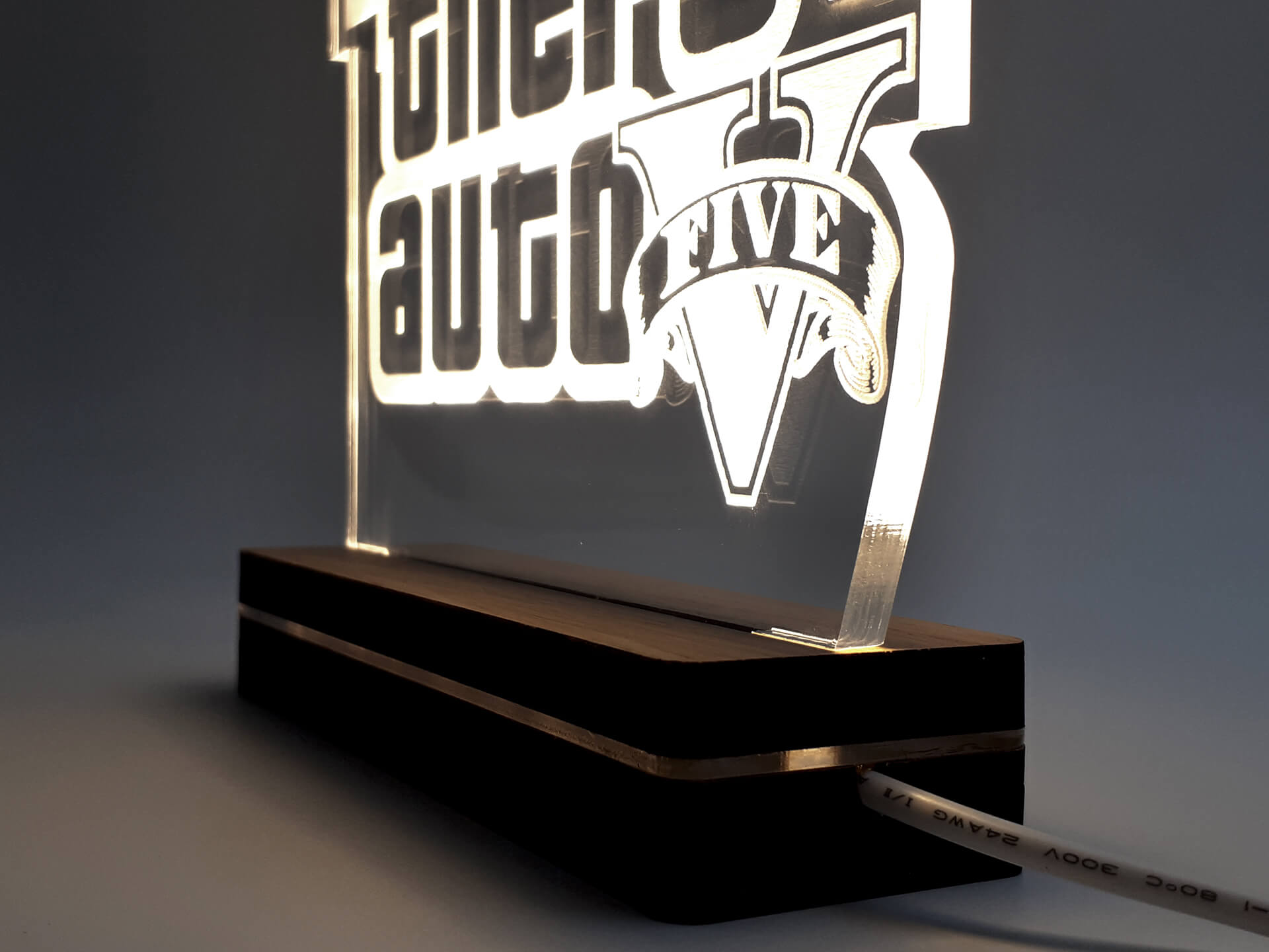 Φωτιστικό Led "Grand Theft Auto"