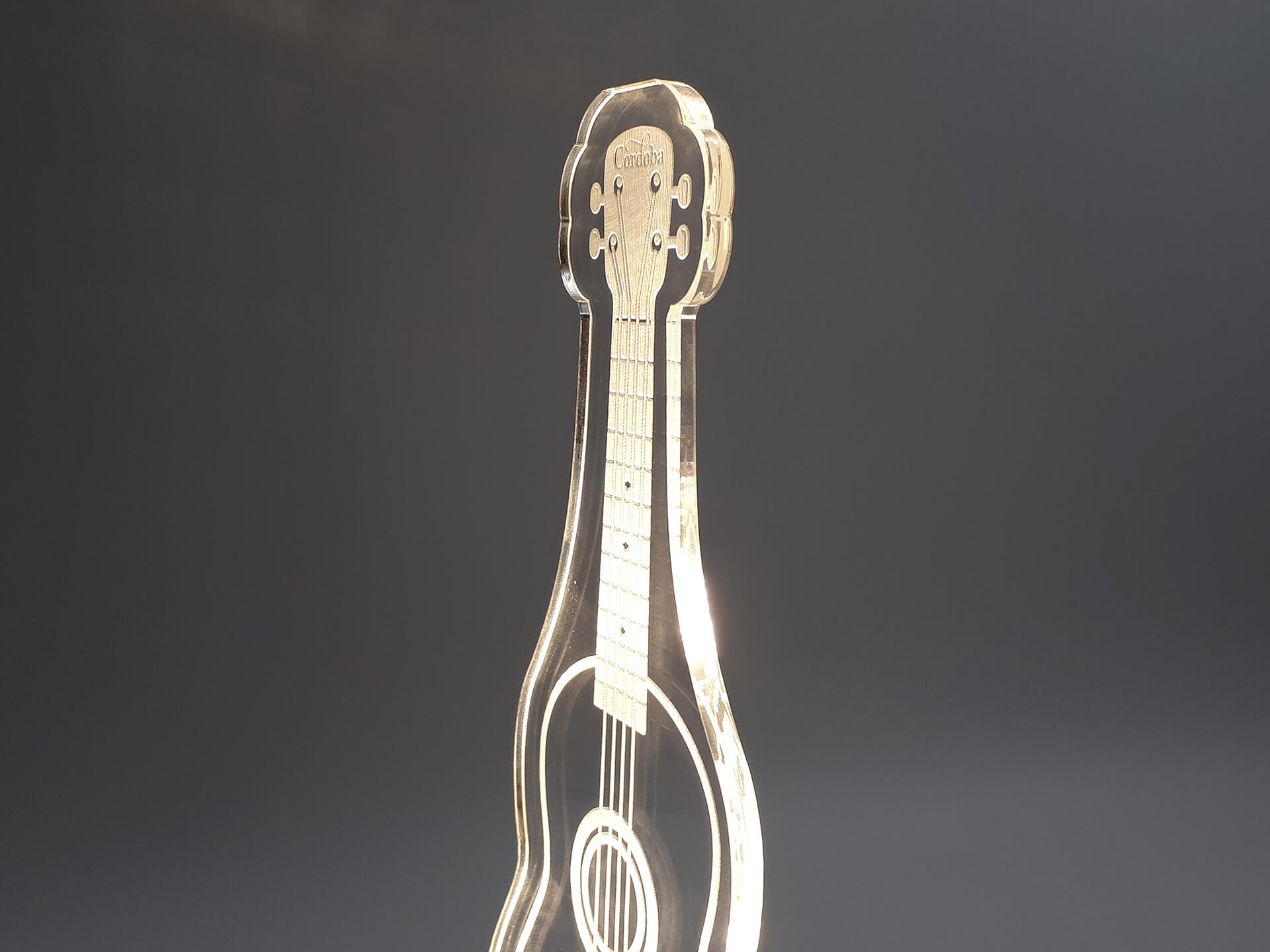 Φωτιστικό Led "Κιθάρα"